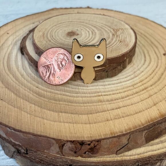 Tan Anime Kitty Enamel Pin/ Brooch Lapel - Picture 4 of 6